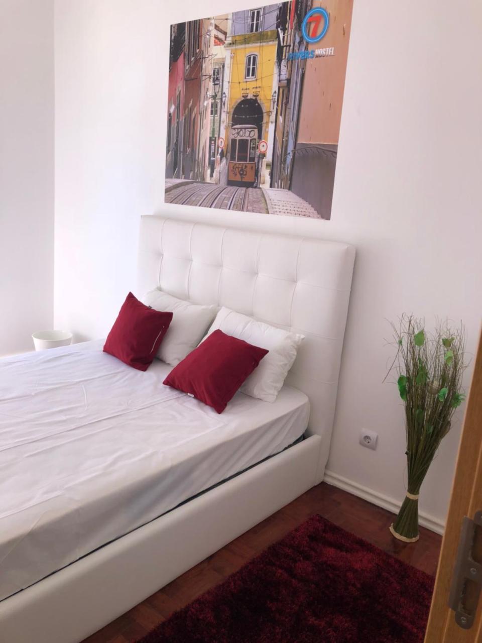 7 Rivers Hostel Lisbon Exterior photo