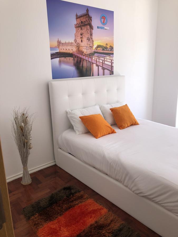 7 Rivers Hostel Lisbon Exterior photo
